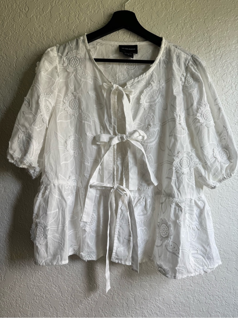 LIV Los Angeles Embroidered Tie-Front Peasant Boho Blouse White Size L